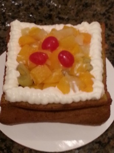 Green tea cake with mixed fruit topping - my first square cake!
